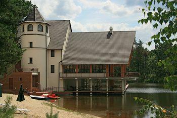 Puscha Lesnaya Hotel Irpień Zewnętrze zdjęcie